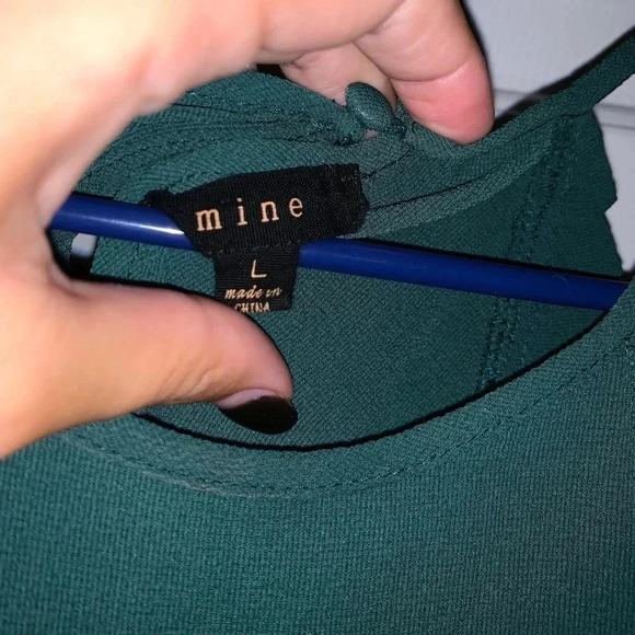 🌟Emerald Blouse 🌟 - Picture 3 of 5